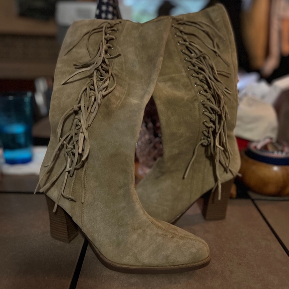 Women’s suede fringe boots - Picture 1 of 5